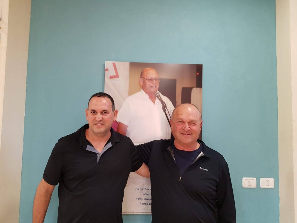 גילי-אמיר-מימין-והיושב-ראש-החדש-של-איגוד-השייט-שי-בובר